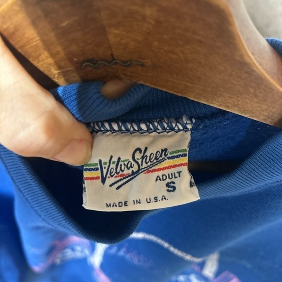 Vintage 80s velvasheer royal blue St. Louis pink puff paint skyline sweatshirt - Picture 6 of 7